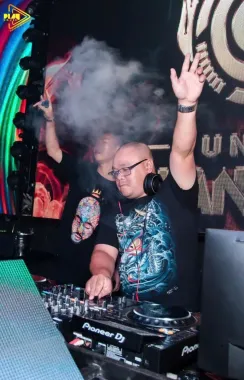 DJ Quang Hiển 